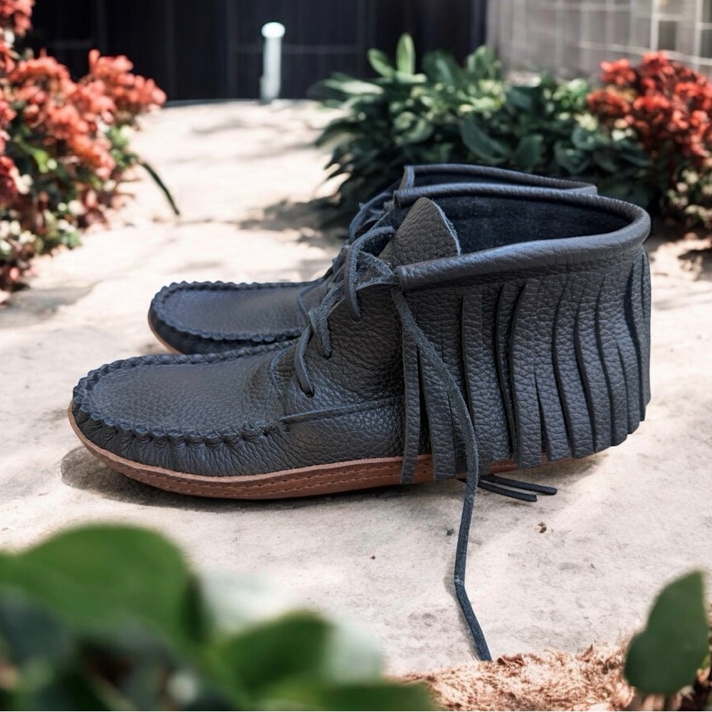 NEW BUFFALO HIDE Handmade Authentic Moccasin - Size 9 - earthing harmony